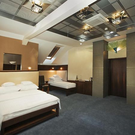 Bielany Wrocławskie Hotel Inter מראה חיצוני תמונה