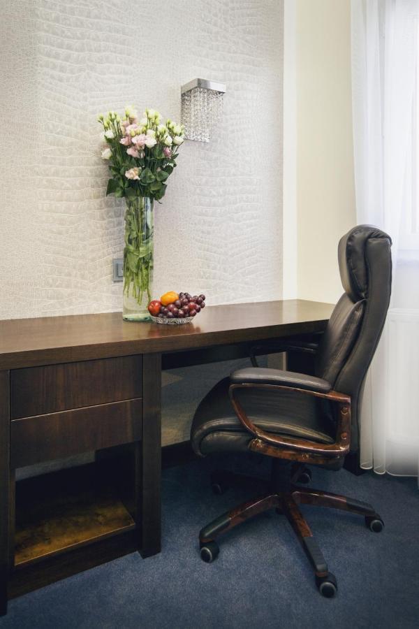 Bielany Wrocławskie Hotel Inter מראה חיצוני תמונה