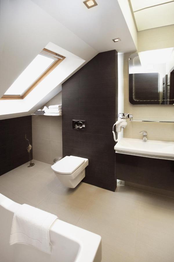 Bielany Wrocławskie Hotel Inter מראה חיצוני תמונה