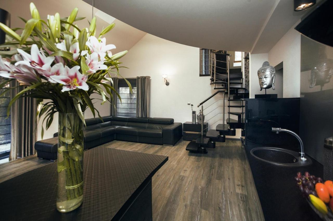 Bielany Wrocławskie Hotel Inter מראה חיצוני תמונה