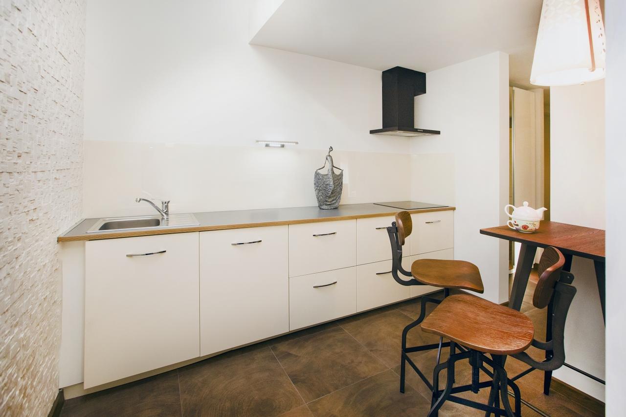 Bielany Wrocławskie Hotel Inter מראה חיצוני תמונה